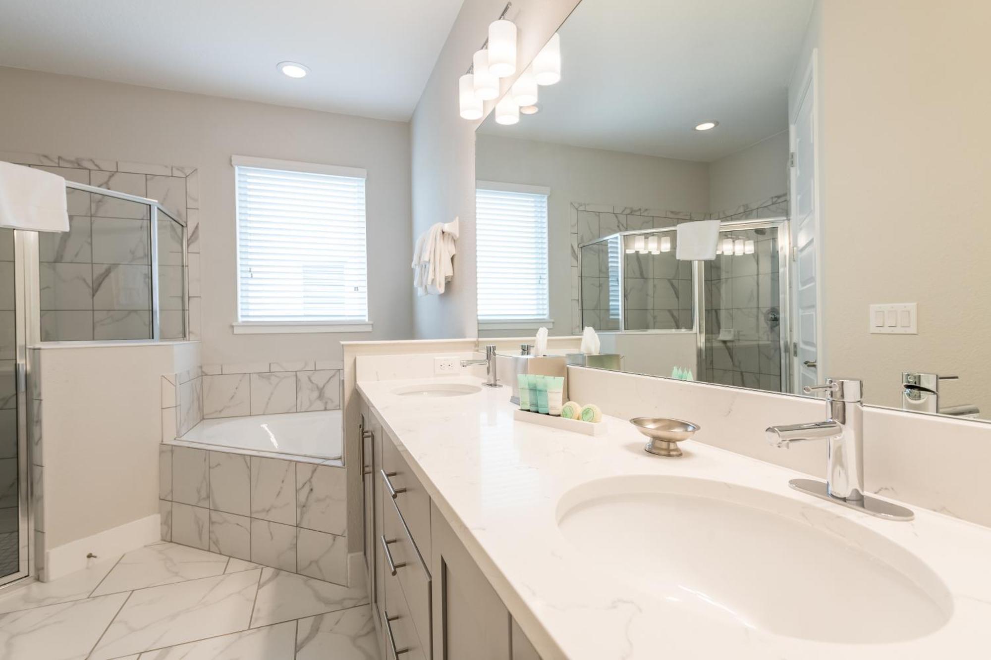 Remarkable Home Near Disney With Theater & Themed Rooms By Rentyl - 7660F Kissimmee Bilik gambar